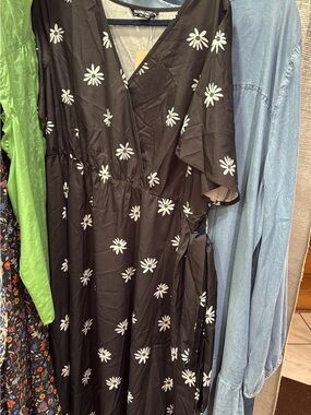 bloom Black Daisy Wrap Midi Dress